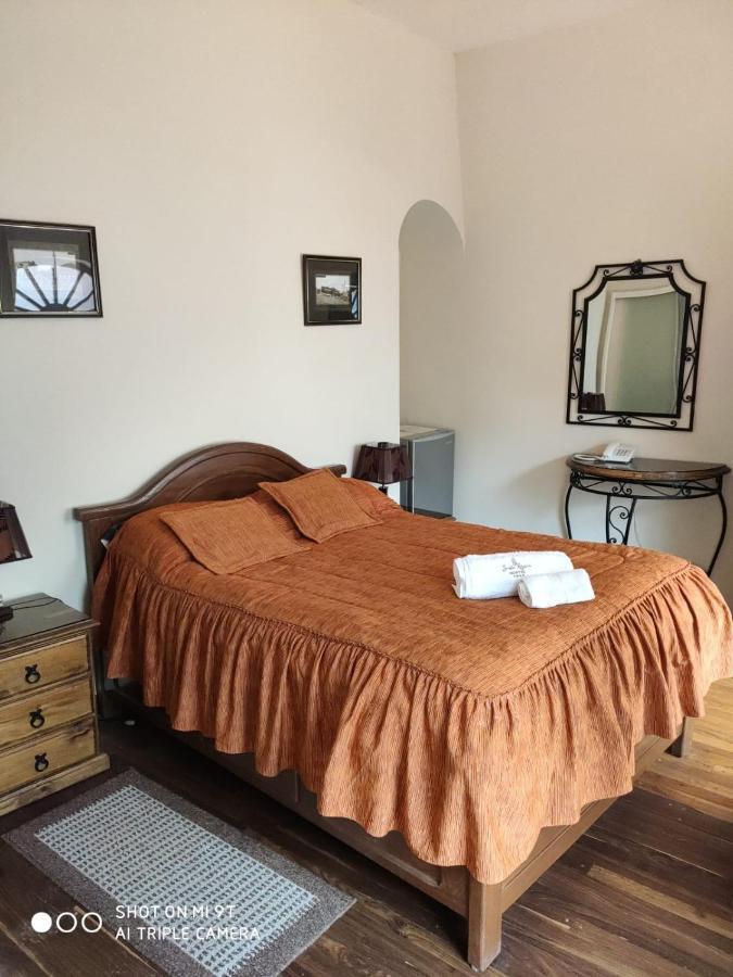 Hotel Santa Monica Potosi Bagian luar foto